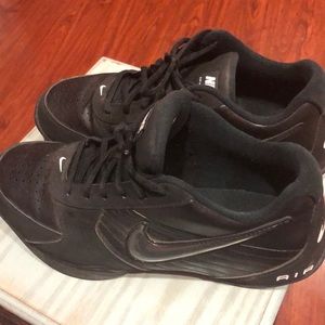 Nike Air Baseline Low Shoes